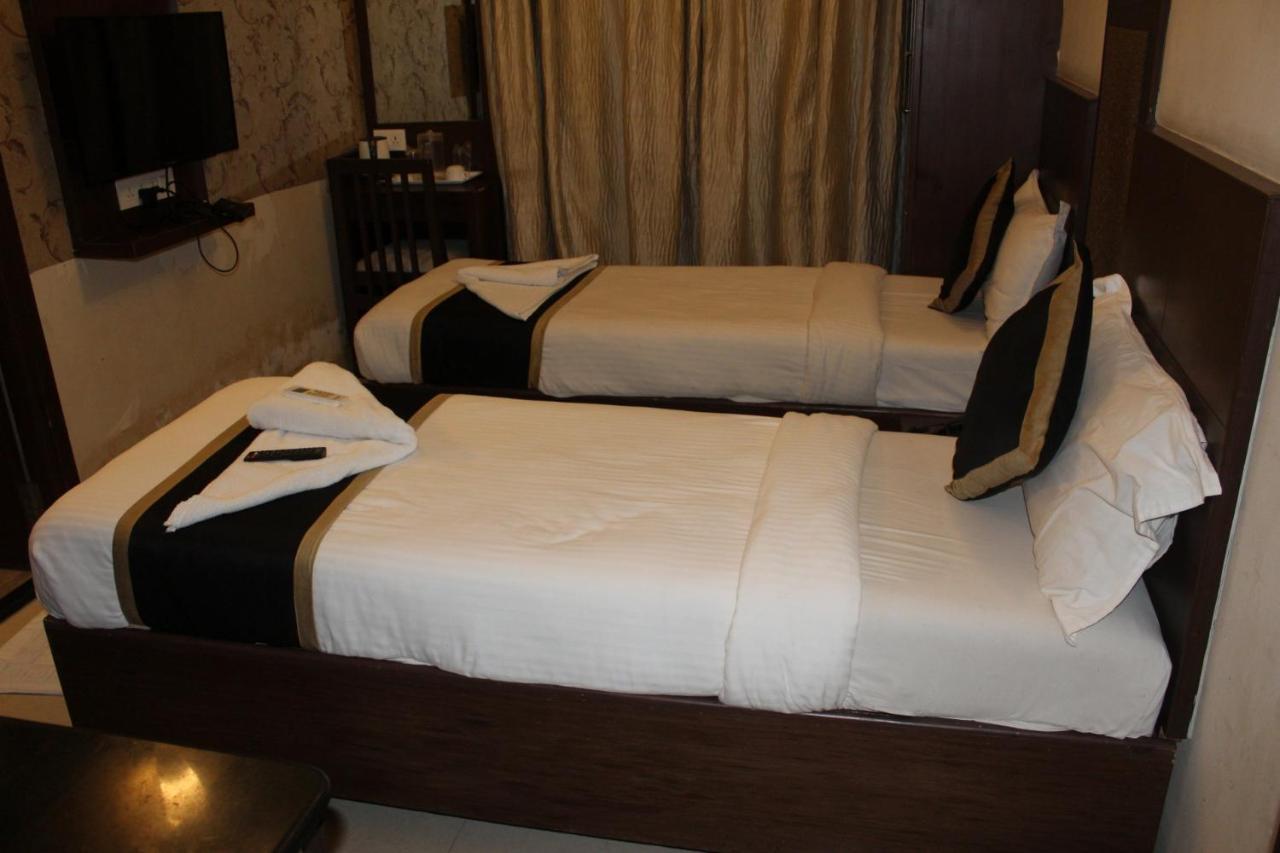 Sky Gate Hotel Near Apollo Main, Women'S & Children'S Us Consulate Sankara Netralaya Goethe Institute Prestigepalladium Shastri Bhavan Senmozhi Poonga Raj Ratnam Stadium Taj Coromandal India Oil Bhavan Dr Mohan'S Diabetics Vac 钦奈 外观 照片